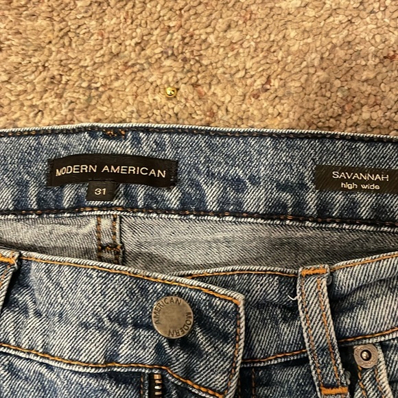 Modern American Jeans - Picture 2 of 3